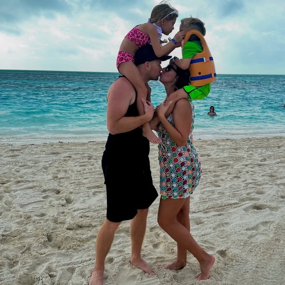 Meet your Posher, Elizabeth - Picture 7 of 7